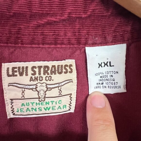 Levi Strauss & Co Men’s Vintage Burgundy Corduroy Snap Button Long Sleeve Shirt - Picture 6 of 7